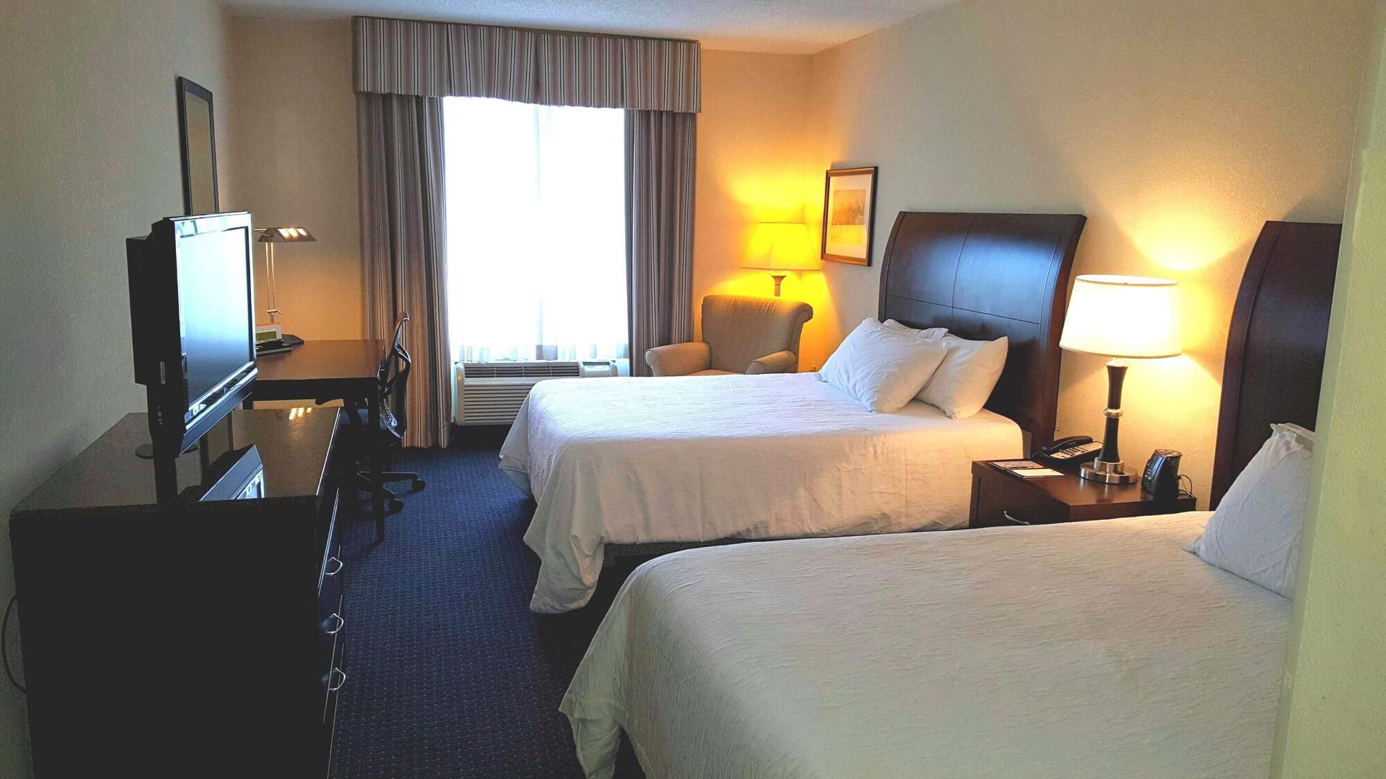 Hilton Garden Inn Lexington ג'ורג'טאון מראה חיצוני תמונה