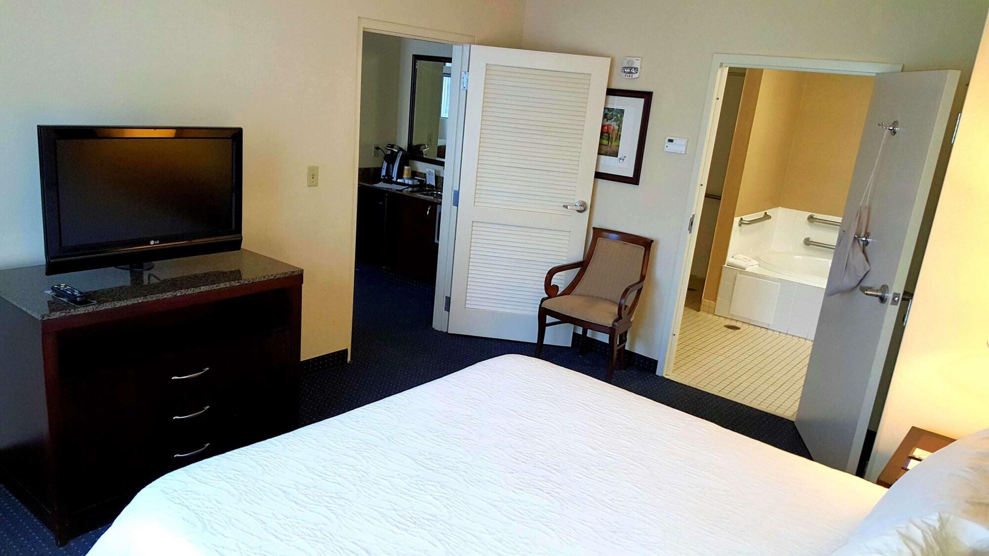 Hilton Garden Inn Lexington ג'ורג'טאון מראה חיצוני תמונה