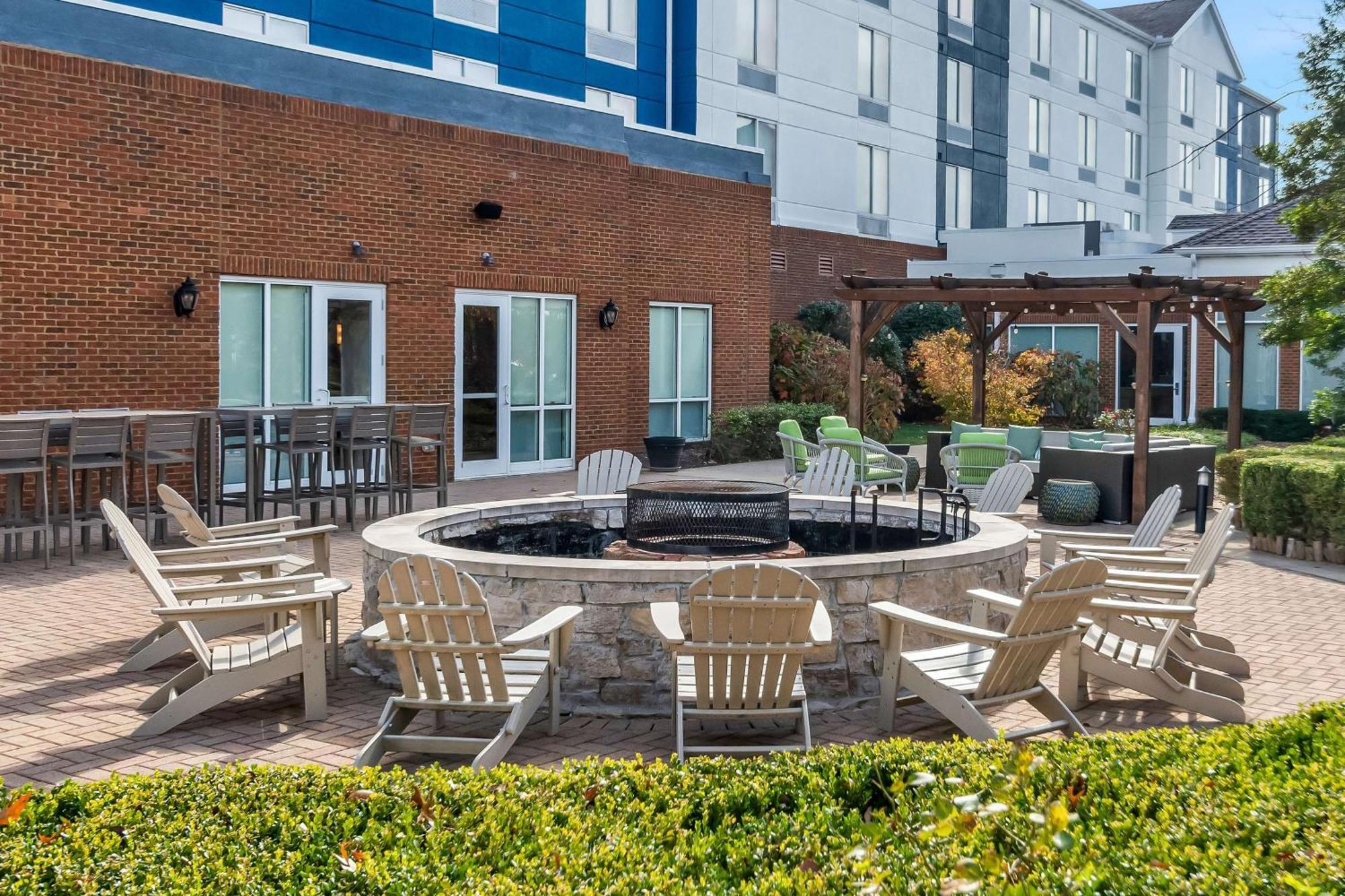 Hilton Garden Inn Lexington ג'ורג'טאון מראה חיצוני תמונה